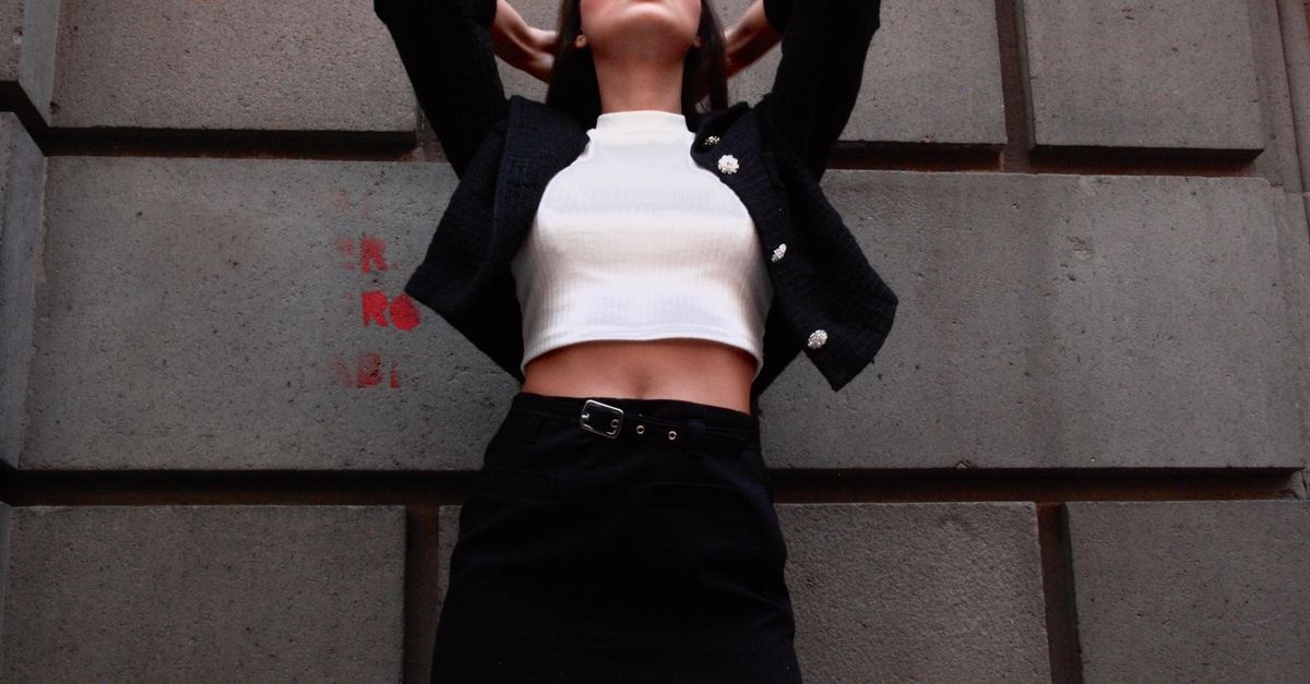 Bianco e Nero: Idee di Look Eleganti e Moderni per Ogni Occasione