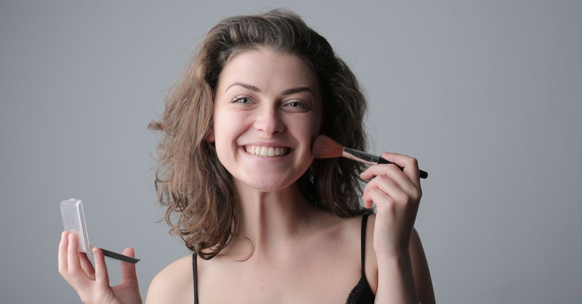 Make-up Perfetto per la Pelle Grassa: Segreti Anti‑Lucido e Tenuta Impeccabile