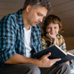 Storie della Buonanotte: Come Accendere la Fantasia dei Bambini con la Lettura